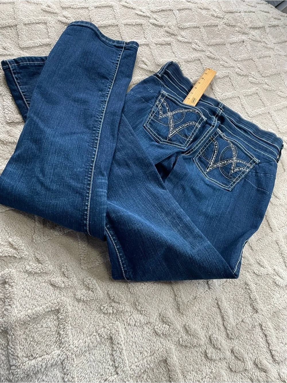 Wrangler Dark Indigo Flare Jeans W/ White Stitching ~ Sz‎ 5/6 Q Baby Jeans